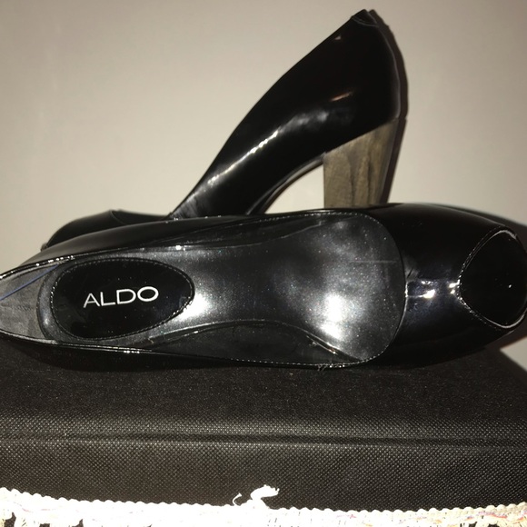 women's shoe 8.5 in european